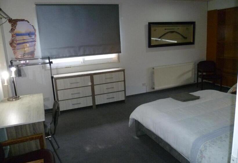 اتاق استاندارد, Datacom Guest House