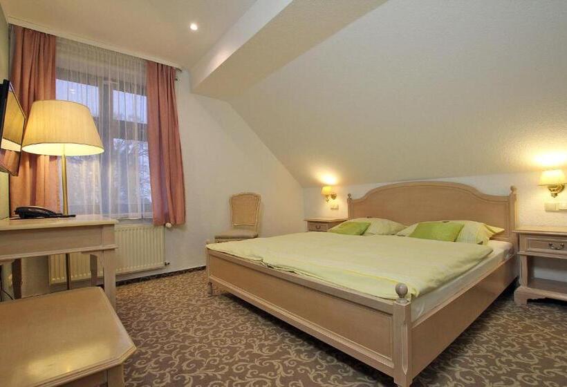 家庭间, Ryck Hotel Garni