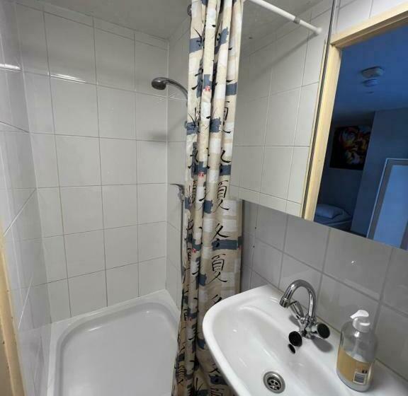 סוויטת 2 חדרי שינה, Nes B&b