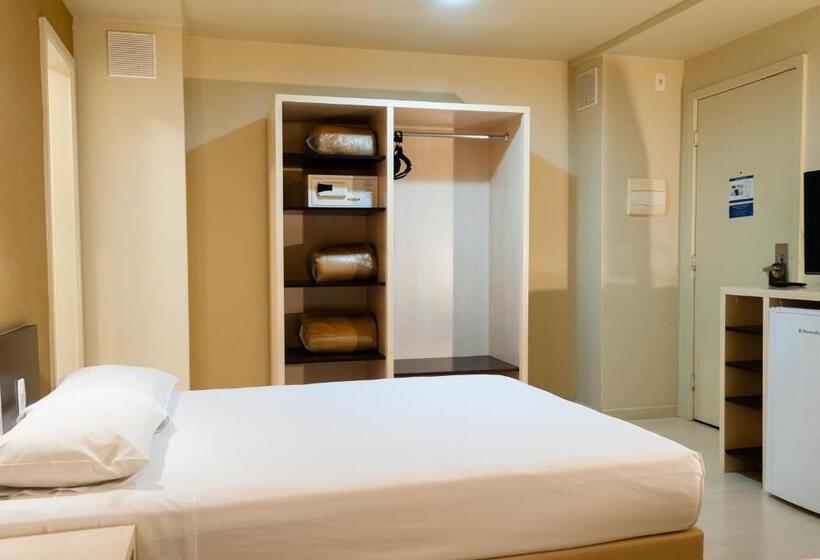 اتاق سوپریور خانوادگی, Master Curitiba Hotel   1,6 Km Do Estádio Couto Pereira   Show