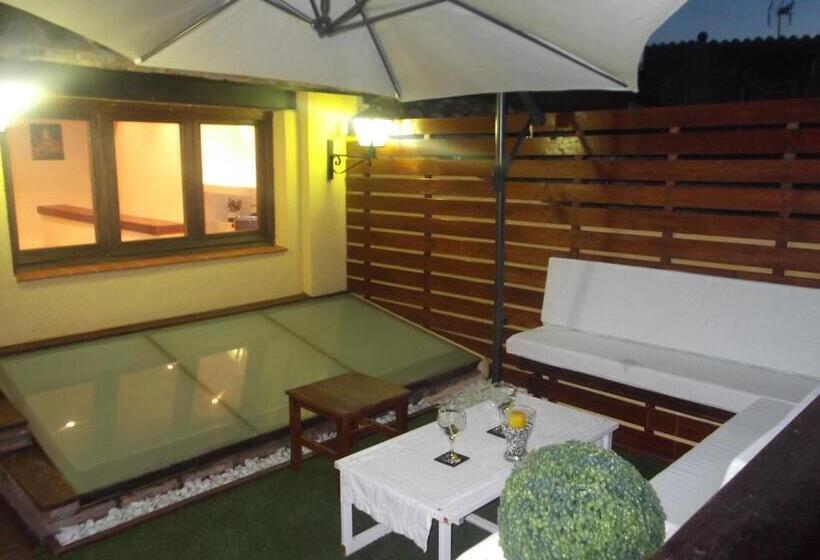 Suite with Terrace, A&e.escornalbou