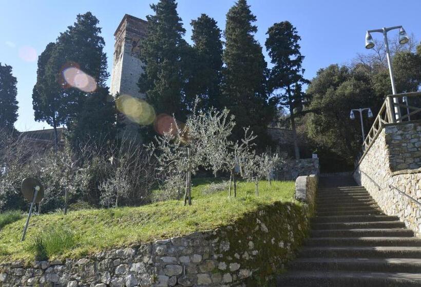 标准间, Borgo Della Rocca
