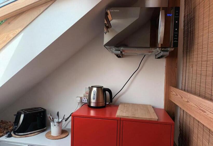 Люкс, Chez Jo Apartments