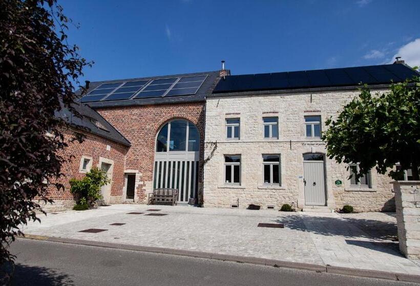 اتاق خانوادگی, La Maison En Pierre