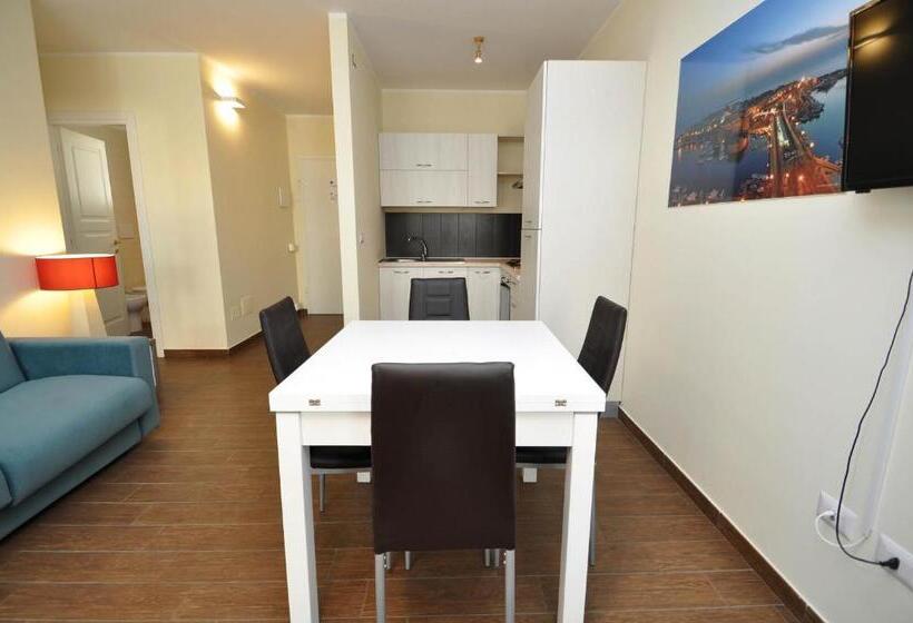带2个卧室的公寓, Felicity Residence