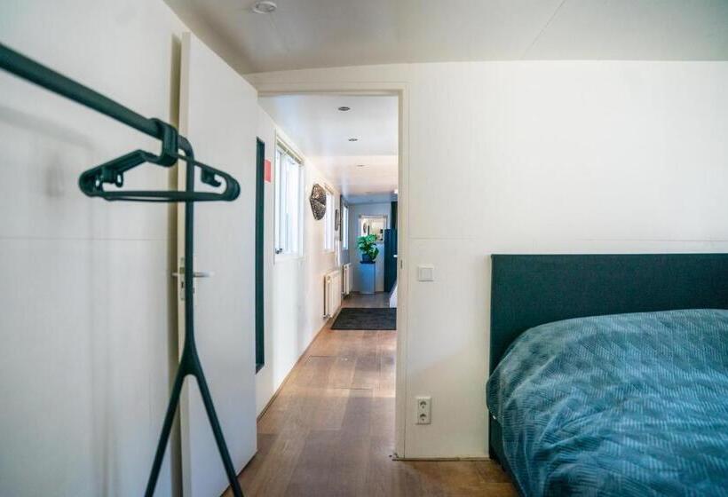 شقة غرفتين, Houseboat Amsterdam
