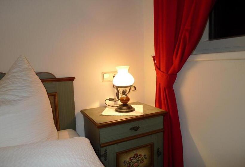 اتاق استاندارد, Pension Marillenhof