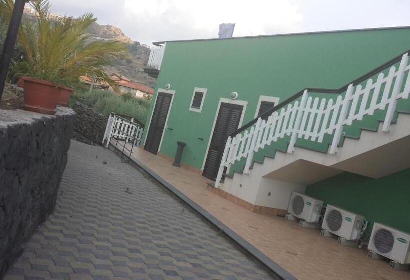 اتاق استاندارد با سرویس بهداشتی مشترک, Azienda Agricola Cuntarati