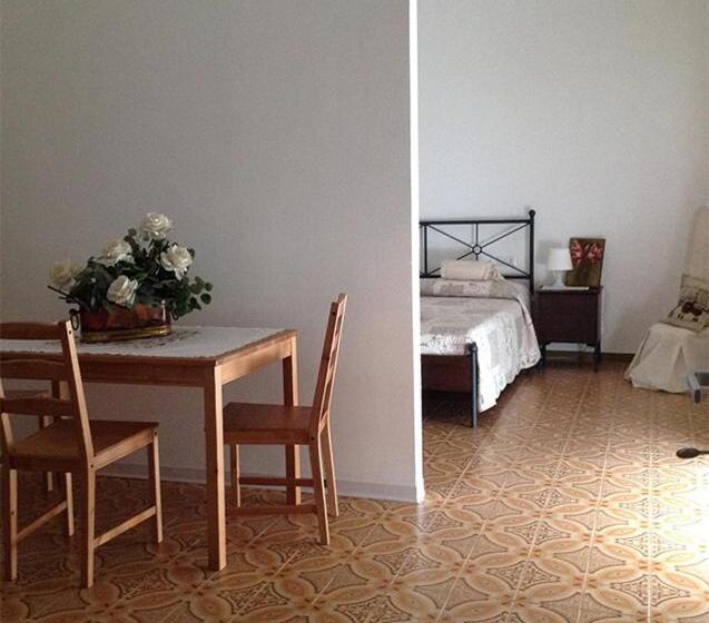 １ベッドルームハウス, Azzurramare Bed & Breakfast