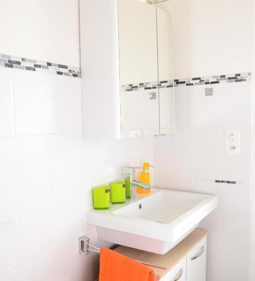 Appartement met 2 Slaapkamers en Balkon, Guesthouse Casa Esperanza Basel
