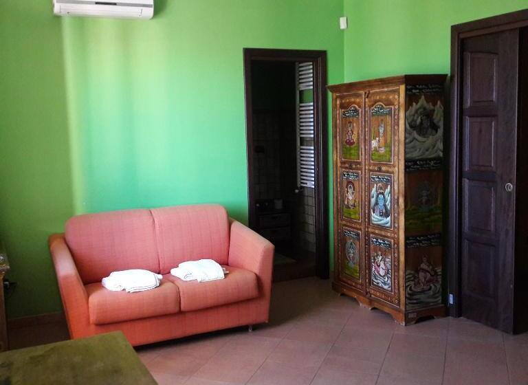 Номер Стандарт Трехместный, Palazzo Conforti Tree House Resort