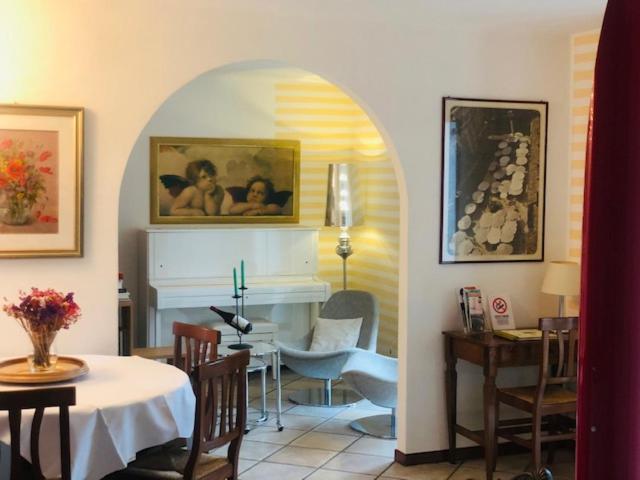 اتاق استاندارد, B&b Romy Rocker