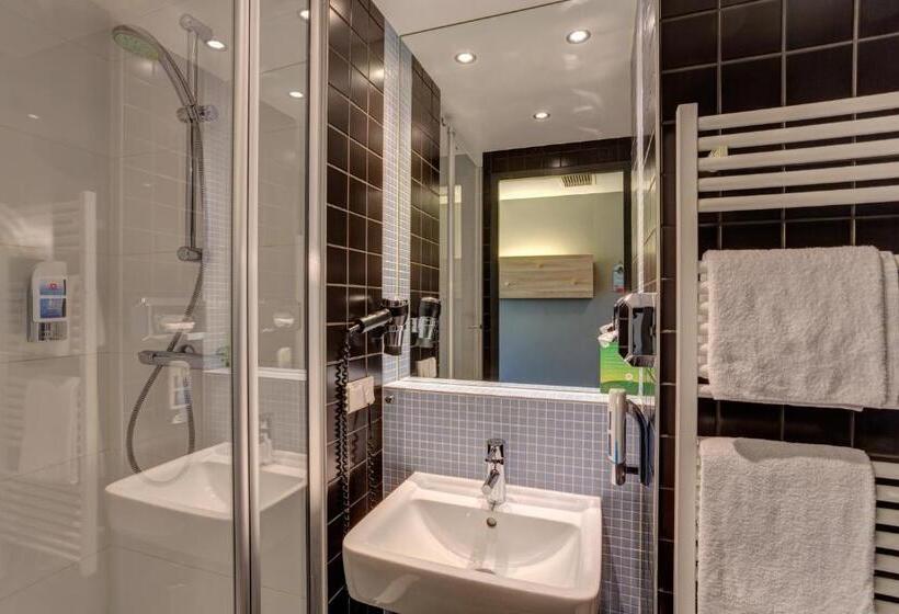 اتاق سوپریور, Meininger Hotel Berlin Airport