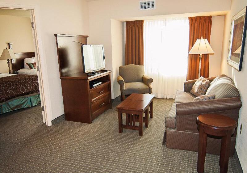 Люкс, Staybridge Suites Wichita, An Ihg