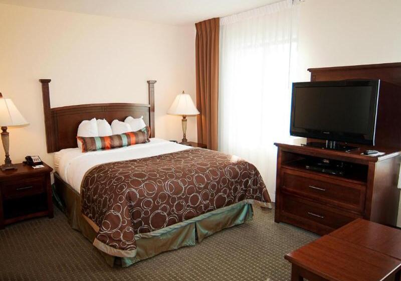 Студия Стандарт, Staybridge Suites Wichita, An Ihg
