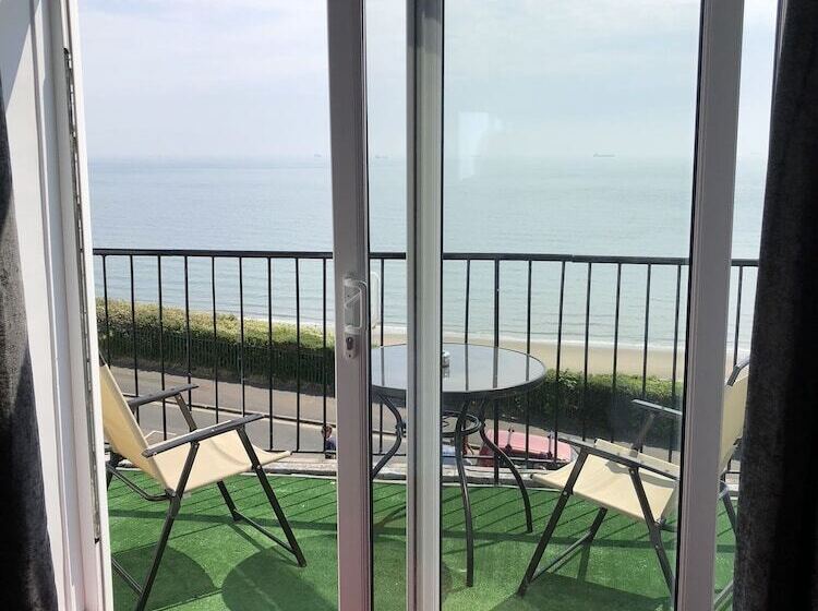 Quarto Estandar Vista Mar, Harrow Lodge