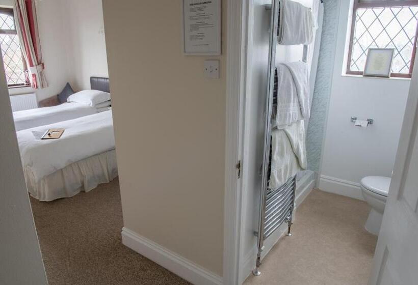 اتاق سوپریور, Toothbrush Rooms At Lattice Lodge   Guest Kitchen & Ev Recharging
