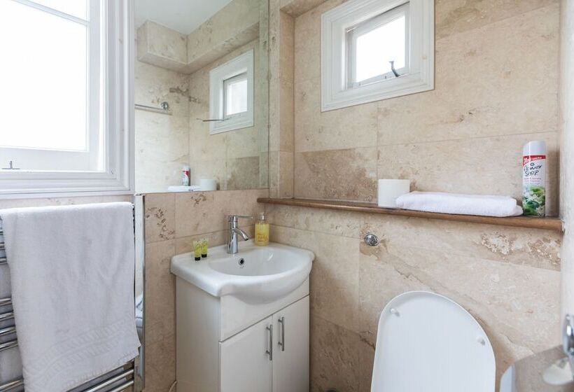 Трежместный Номер Economy, Ebury House