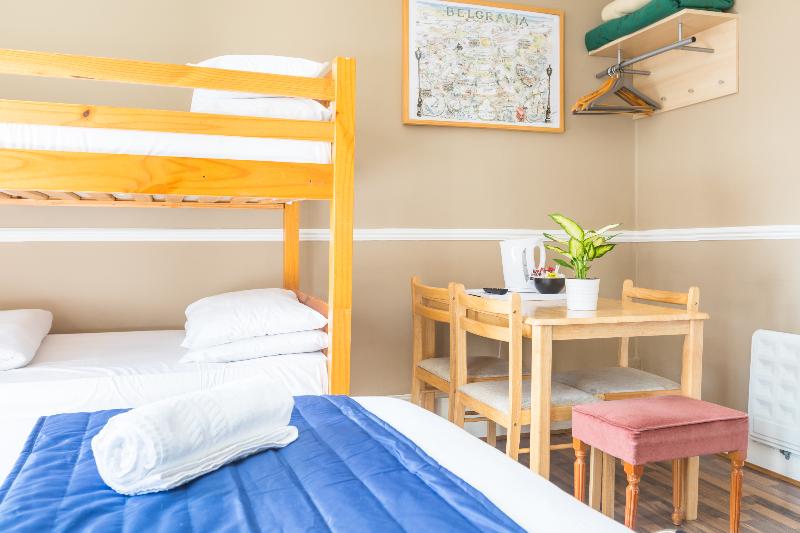 Семейный Номер, Ebury House