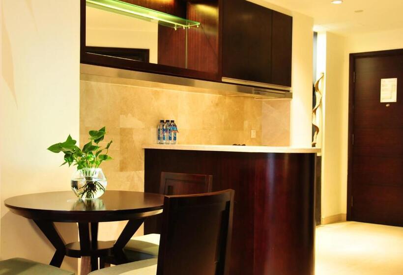 Люкс Premium 2 Спальни, Howard Johnson Resort Sanya Bay