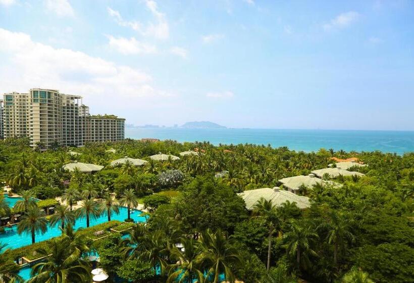 Номер Deluxe Вид на Море, Howard Johnson Resort Sanya Bay
