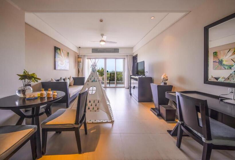 Люкс Вид на Сад, Howard Johnson Resort Sanya Bay