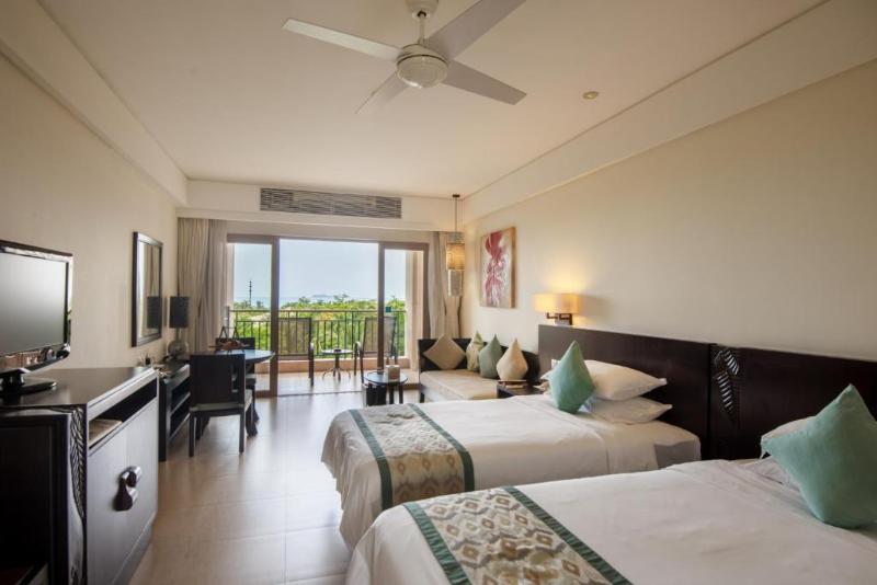 Номер Стандарт Вид на Сад, Howard Johnson Resort Sanya Bay