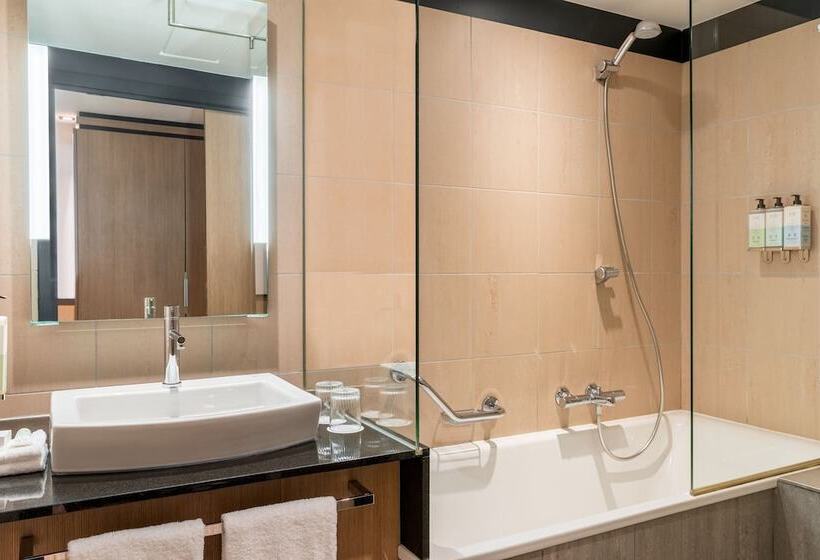 Семейный Номер, Le Parchamp, A Tribute Portfolio Hotel, Paris Boulogne