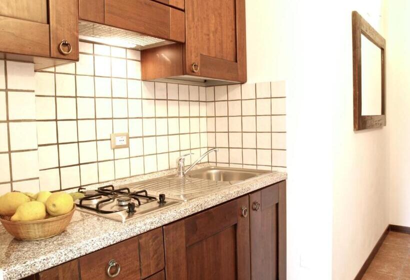 Студия Стандарт, Residenza Locci  Rooms & Apartments