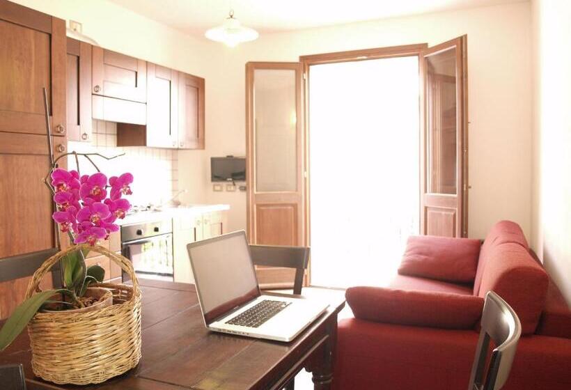 Апартаменты 1 Спальня, Residenza Locci  Rooms & Apartments