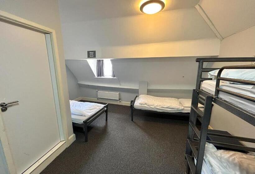 Четырехместный Номер Стандарт, Yha Whitby
