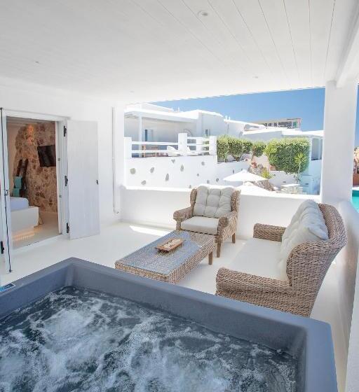 자쿠지 스위트, Paros Palace