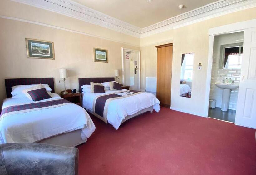 Семейный Номер, Daviot Guest House