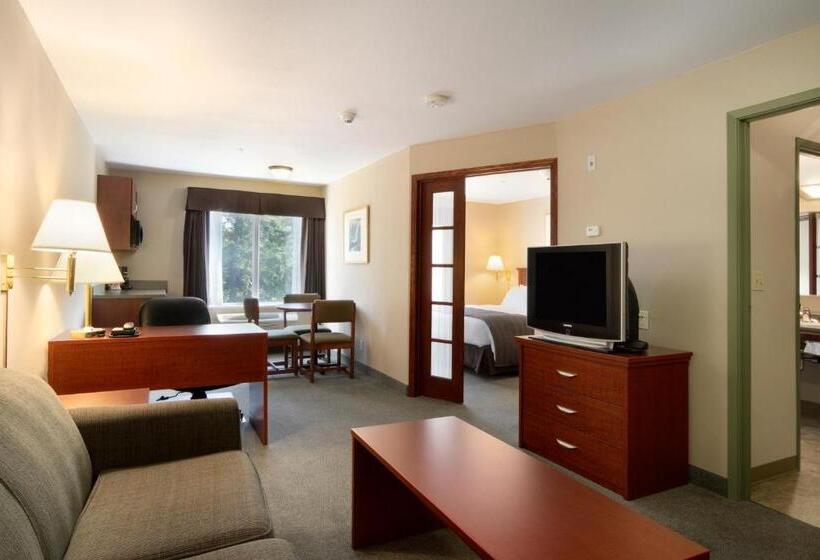 Люкс Кровать Кинг, Days Inn By Wyndham Thunder Bay North