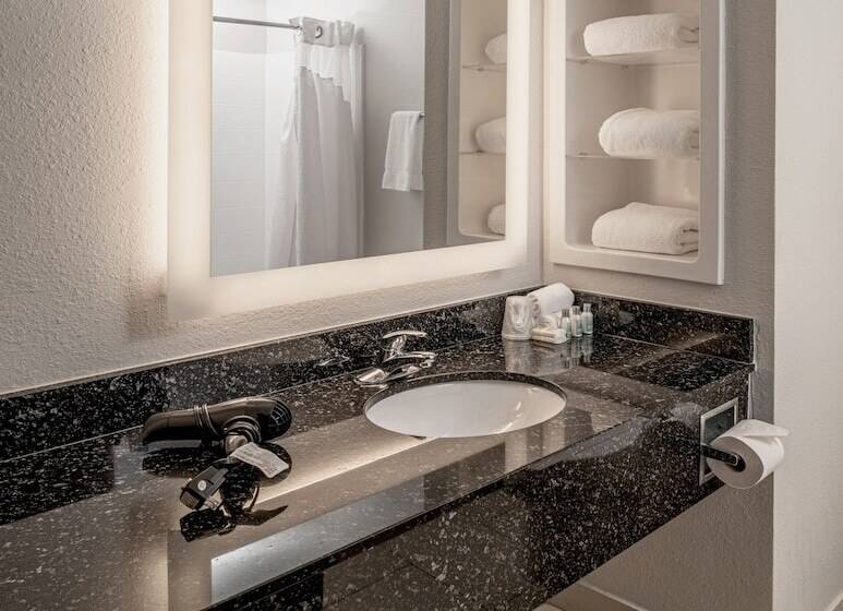 스위트, Holiday Inn Express And Suites Pikeville, An Ihg