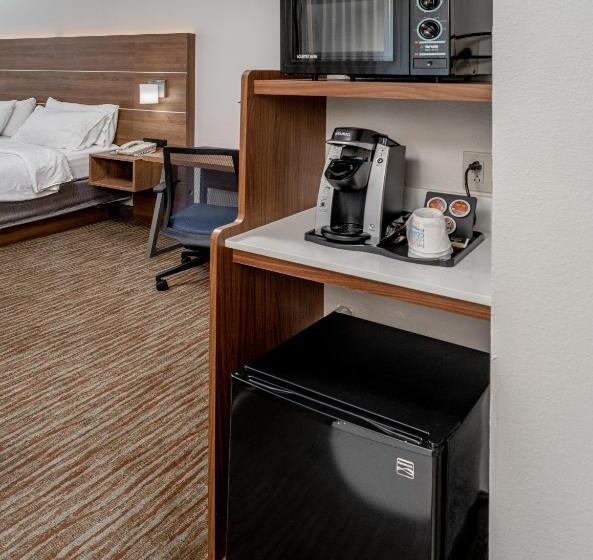 스위트 킹사이즈 침대, Holiday Inn Express And Suites Pikeville, An Ihg