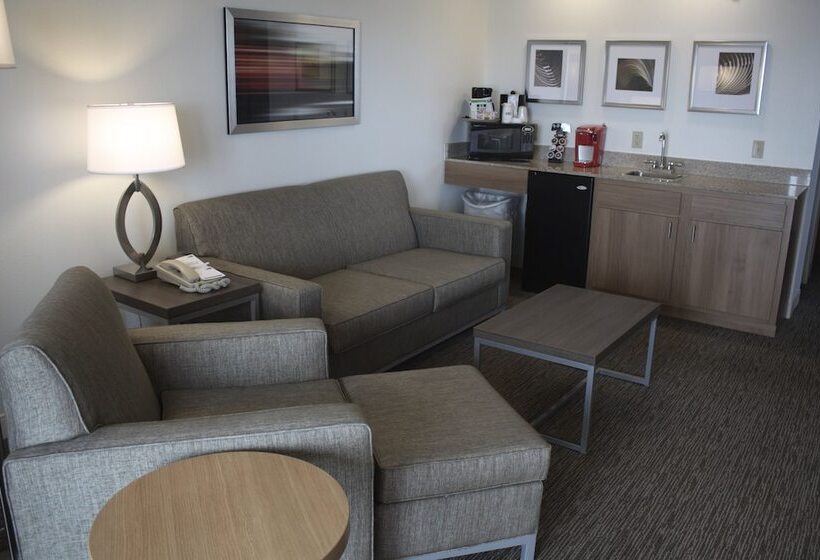 Люкс 2 Спальни, Holiday Inn Express Munising Lakeview By Ihg