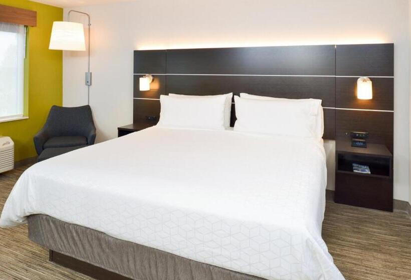Стандартный Номер Кровать Кинг, Holiday Inn Express Wixom, An Ihg