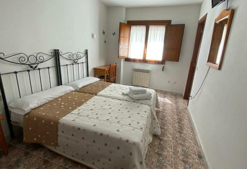 اتاق استاندارد, Hostal La Alberca