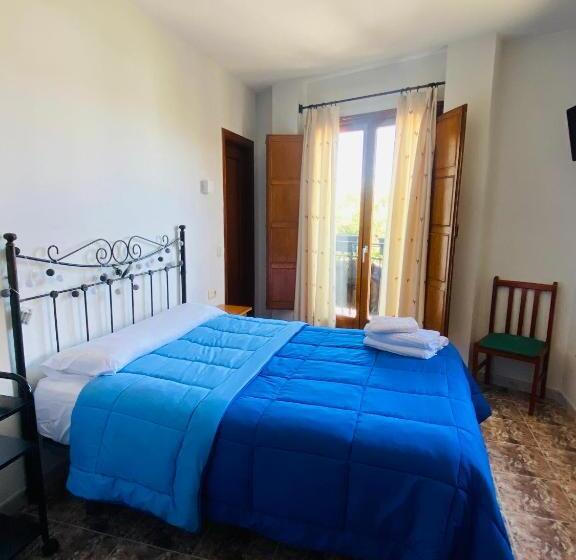 اتاق استاندارد با بالکن, Hostal La Alberca