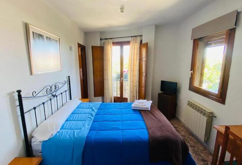 اتاق استاندارد با بالکن, Hostal La Alberca