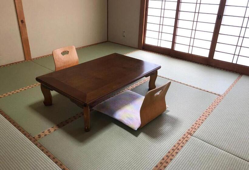 Трехместный Номер Стандарт Совместная Ванная, Yufuin Onsen Hasuwa Inn