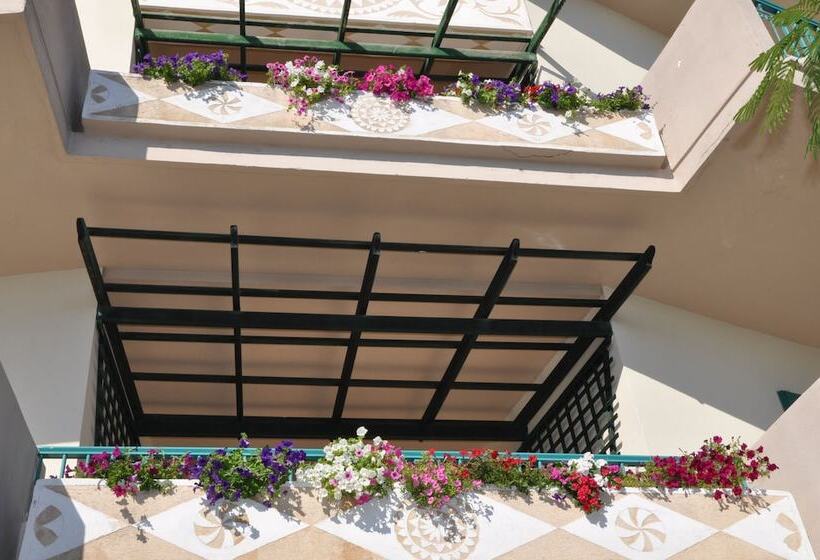 شقة غرفة واحدة مطلة على البحر, Kyveli Apartments