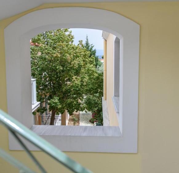 شقة غرفة واحدة مطلة على الحديقة, Kyveli Apartments