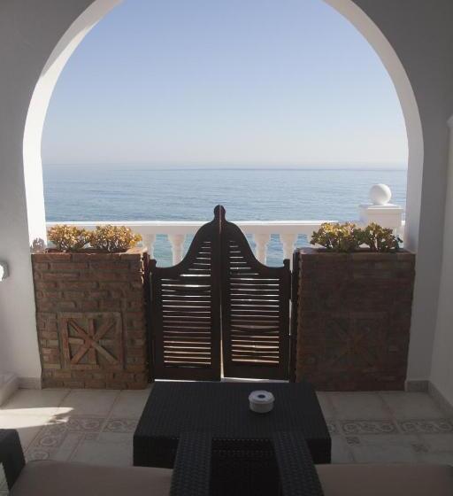 Habitación Estándar Vista Mar, Hostal Mar De Frente