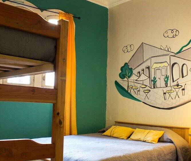 四人标准间, Hostal Forestal