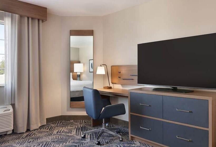 Студия Стандарт, Candlewood Suites Kansas City Northeast, An Ihg