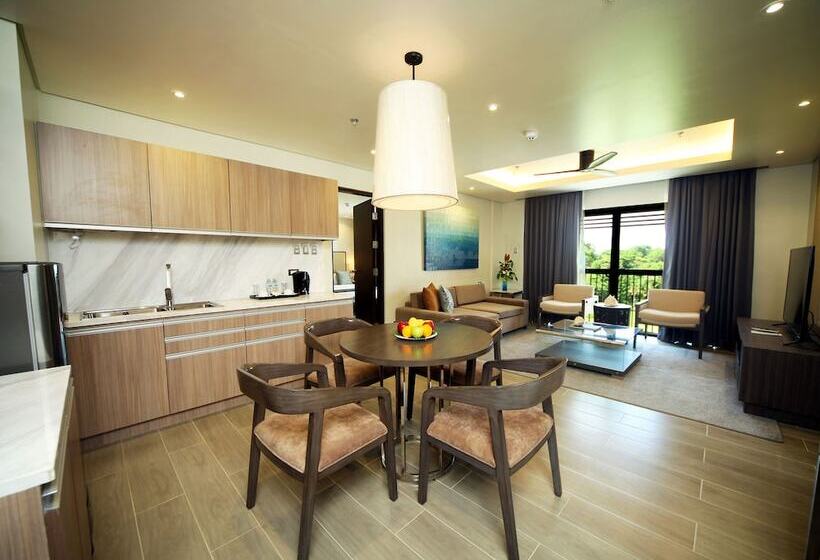 Family Suite, Fairways And Bluewater Boracay