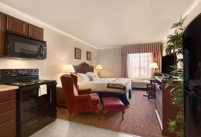 Люкс Deluxe Кровать Кинг, Ramada By Wyndham Moses Lake