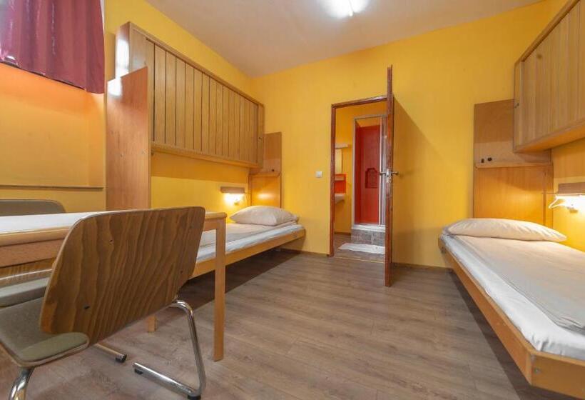 اتاق استاندارد, Burg Hostel Sighisoara